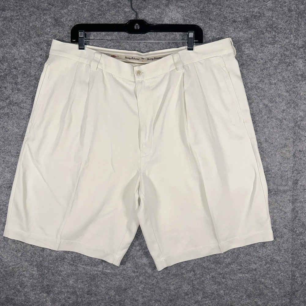 Tommy Bahama Relax 100% Silk Light Khaki Pleated Front Mens Shorts size 38